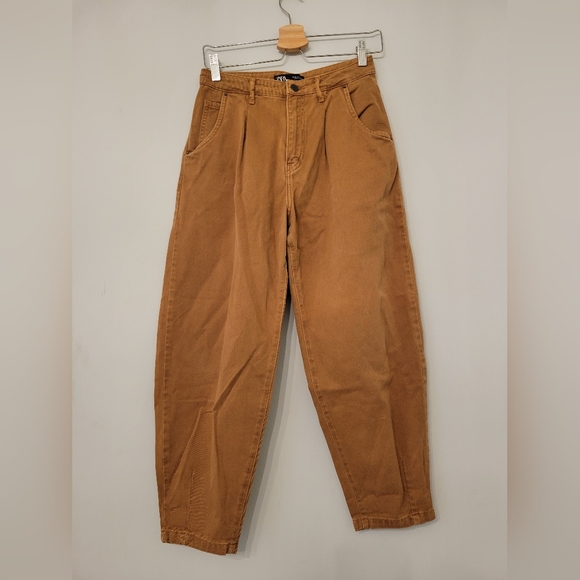 Zara Denim - Zara Camel 90's Ballon Jeans